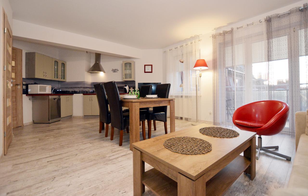 Apartament Przy Latarni Morskiej Kołobrzeg Exteriör bild