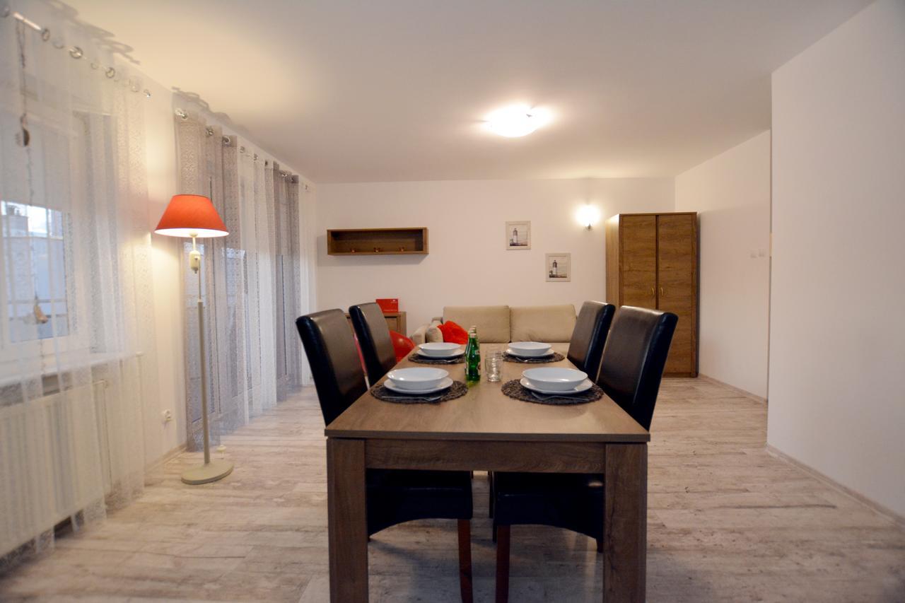 Apartament Przy Latarni Morskiej Kołobrzeg Exteriör bild